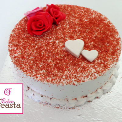 Rose and Heart Anniversary Cake Free delivery in Lahore.