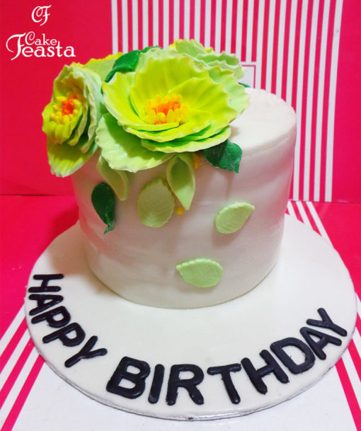 Green Flowers Birthday Cake in Lahore
