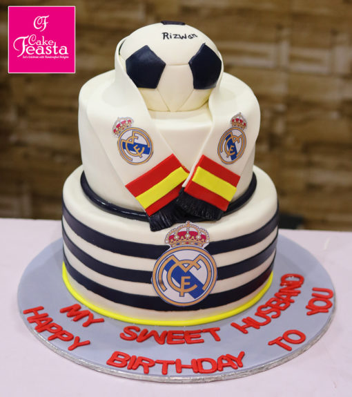 Football Lovers Birthday Cake