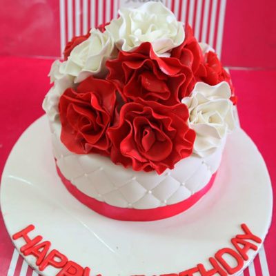 Red White Rose Cake