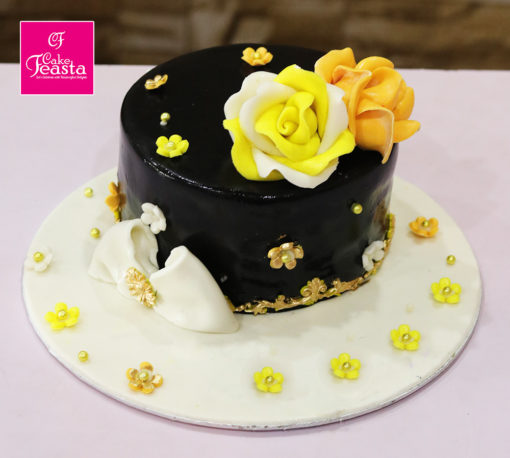 Rose Flower Theme Birthday Cake