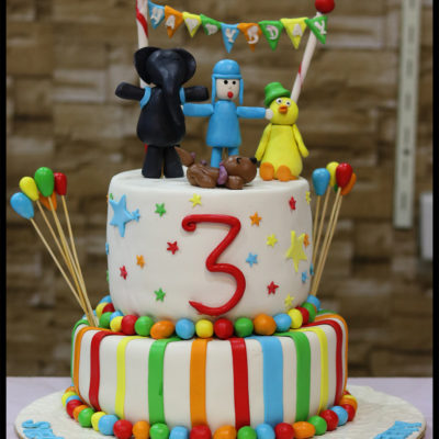 Choccolotties Cake Designer on Instagram: “💎❄️ FROZEN ❄️ 💎 Happy 3rd  Birthday Is… | Frozen birthday cake, Frozen birthday party cake, Frozen  themed birthday cake